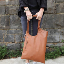 Load image into Gallery viewer, Ana Leather Bag By Origen - Mocca
