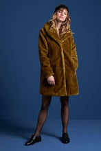 Load image into Gallery viewer, Alba Coat Zoot By King Louie
