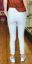 Load image into Gallery viewer, Alexis Cord Pant By Italian Star
